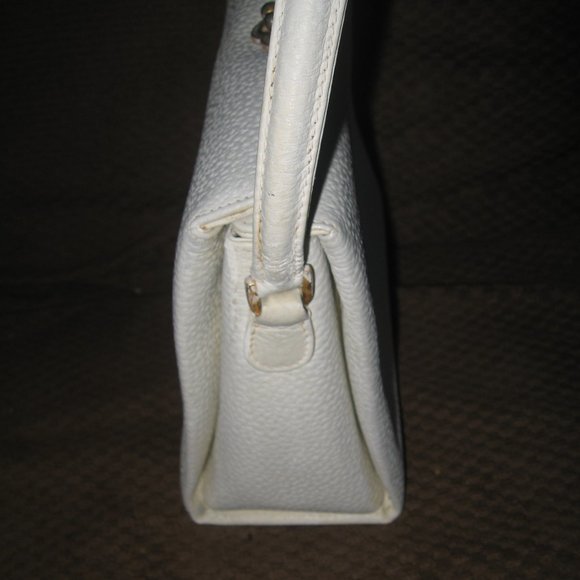 ❤️60s GUCCI TOP HANDLE BAG Purse Pebbled White Leather +Gucci Crest … - Picture 4 of 6